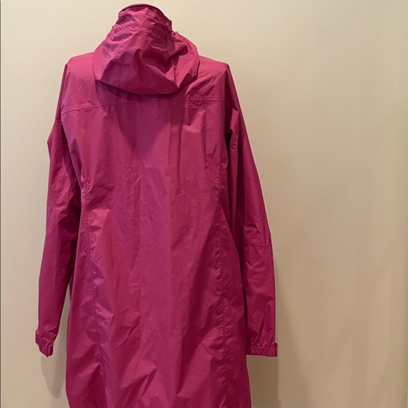 L L Bean Raincoat - Picture 4 of 11